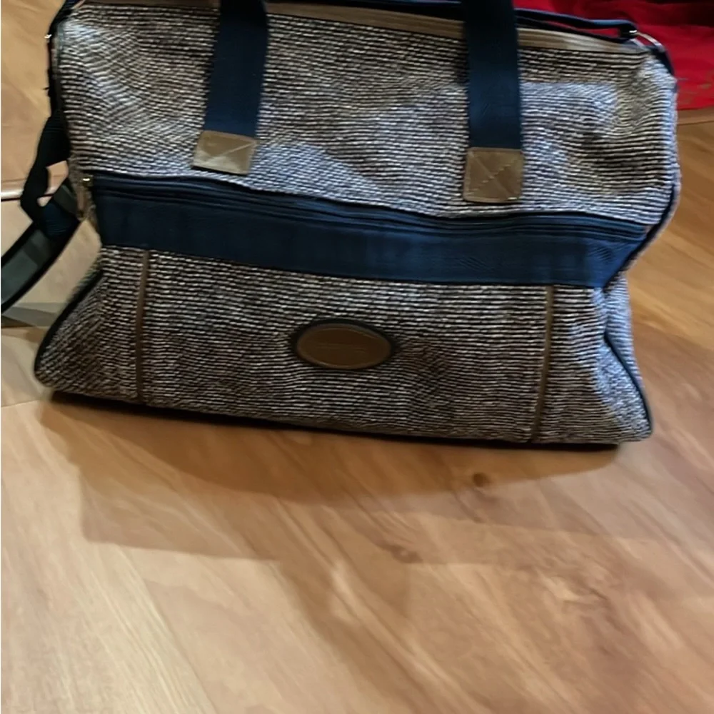 Hamilton Black and Gray Travel Bag